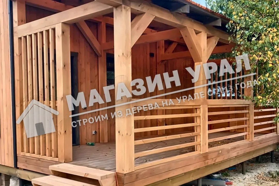 Терраса к дому из дерева «Кедровый двор» — фото