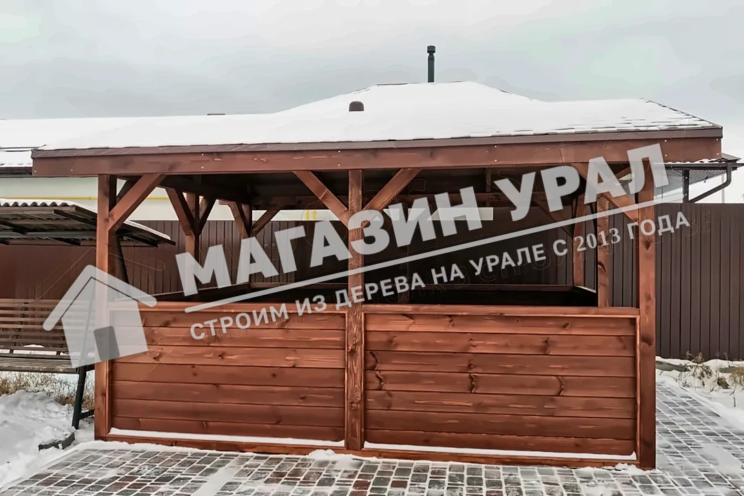 Большая беседка с вальмовой крышей «Зимовье» — фото