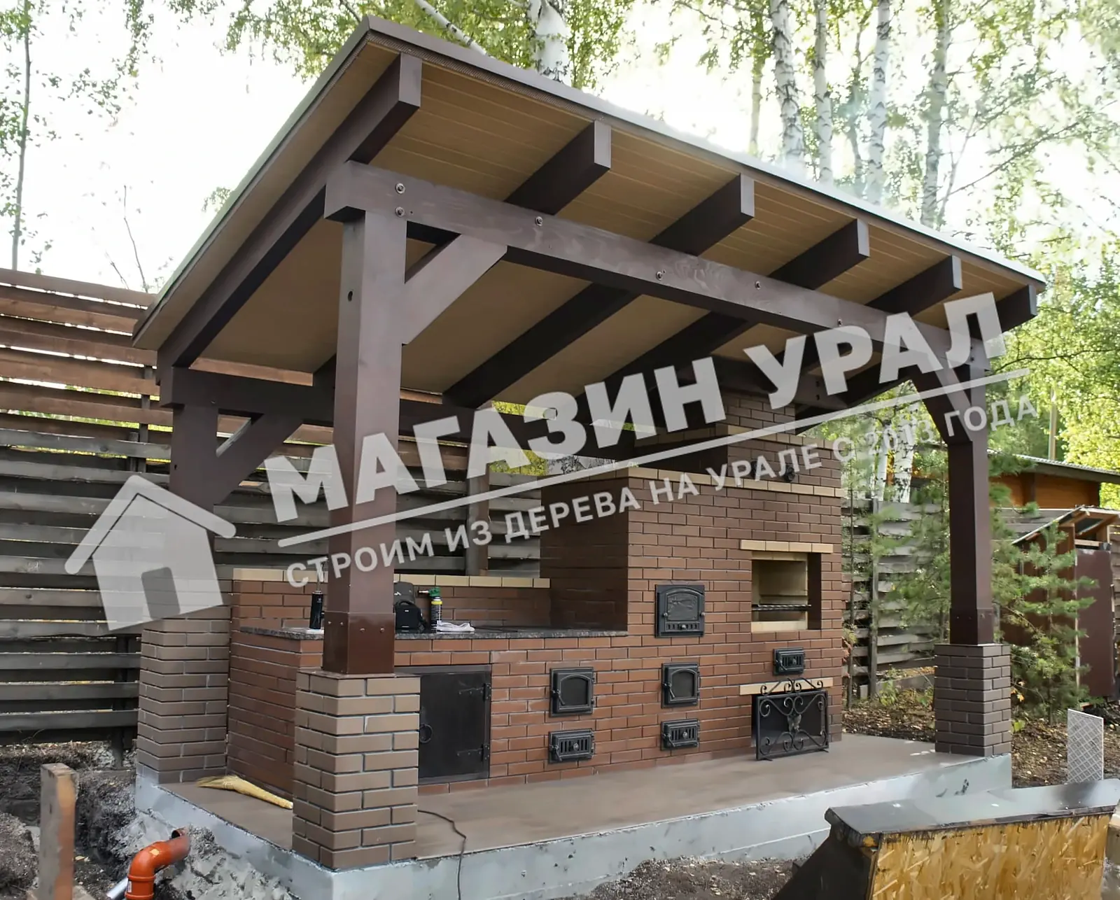 Мангальная зона под навесом «Терем» — общий вид